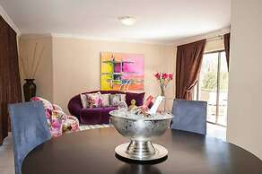 The Lakes Hotel and Conference Centre