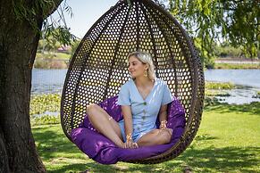 The Lakes Hotel and Conference Centre