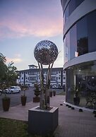 The Lakes Hotel and Conference Centre