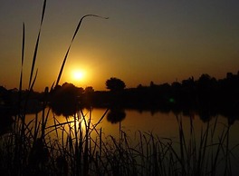 The Lakes Hotel and Conference Centre