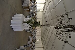 The Lakes Hotel and Conference Centre