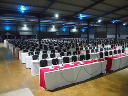 The Lakes Hotel and Conference Centre