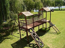 The Lakes Hotel and Conference Centre