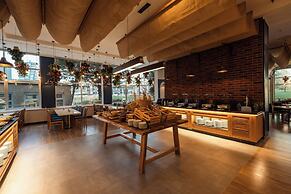 WOW Airport Hotel
