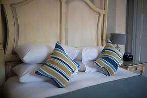 Sea Marge Hotel