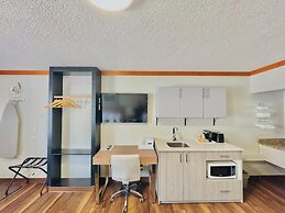 Travelodge by Wyndham Golden Sportsman Lodge