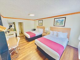 Travelodge by Wyndham Golden Sportsman Lodge