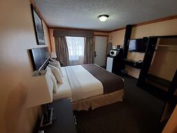Travelodge by Wyndham Golden Sportsman Lodge