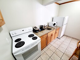 Travelodge by Wyndham Golden Sportsman Lodge