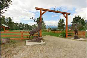 Travelodge by Wyndham Golden Sportsman Lodge