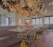 Akquaaa Boutique Hotel