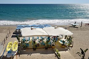 Akquaaa Boutique Hotel
