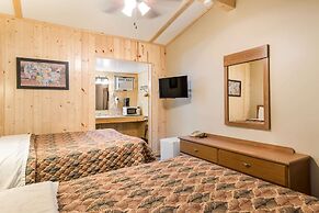 EconoLodge by Choice Hotels Rice Lake