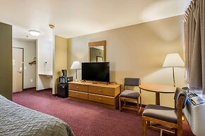 EconoLodge by Choice Hotels Rice Lake