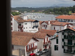 ibis Ciboure St Jean De Luz Hotel