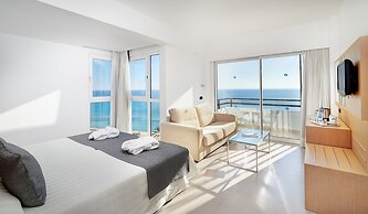 CM Playa del Moro Hotel