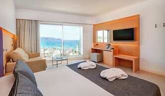 CM Playa del Moro Hotel