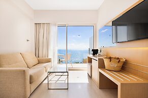 CM Playa del Moro Hotel