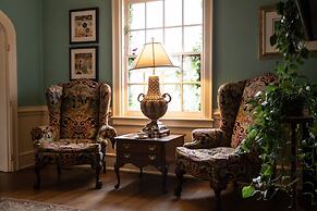 Williamsburg Manor B&B