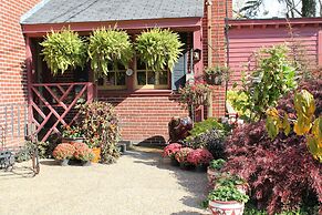 Williamsburg Manor B&B