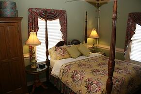 Williamsburg Manor B&B