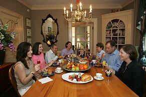 Williamsburg Manor B&B