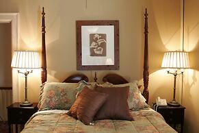 Williamsburg Manor B&B