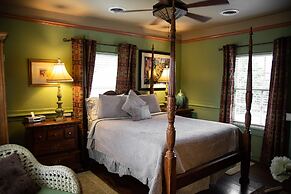 Williamsburg Manor B&B