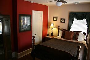 Williamsburg Manor B&B