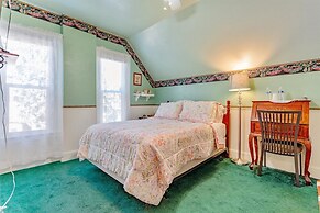 The Silk Pincushion - Easy access to downhill skiing