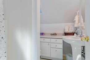 The Silk Pincushion - Easy access to downhill skiing