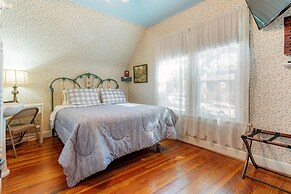 The Silk Pincushion - Easy access to downhill skiing