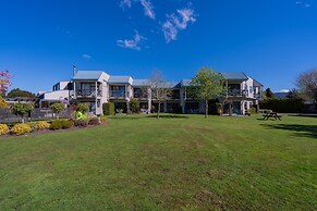 ASURE Explorer Motel & Apartments