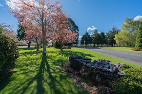 ASURE Explorer Motel & Apartments