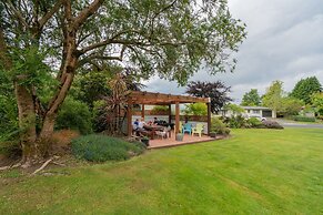 ASURE Explorer Motel & Apartments