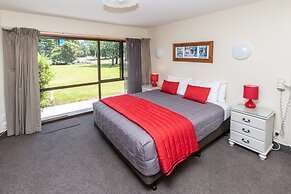 ASURE Explorer Motel & Apartments