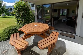 ASURE Explorer Motel & Apartments