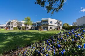 ASURE Explorer Motel & Apartments