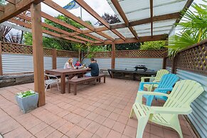 ASURE Explorer Motel & Apartments