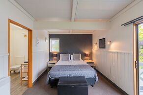 ASURE Explorer Motel & Apartments