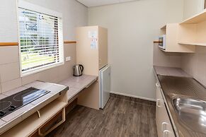 ASURE Explorer Motel & Apartments