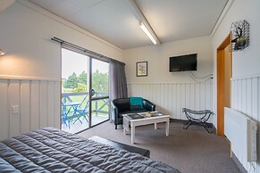 ASURE Explorer Motel & Apartments