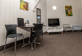 ASURE Explorer Motel & Apartments