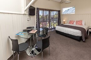 ASURE Explorer Motel & Apartments