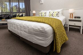 ASURE Explorer Motel & Apartments