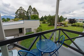 ASURE Explorer Motel & Apartments