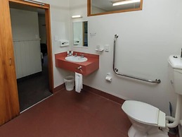 ASURE Explorer Motel & Apartments