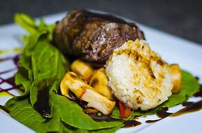 Holiday Inn Panama Canal by IHG