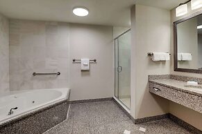 Drury Inn & Suites Charlotte Northlake