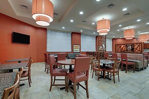 Drury Inn & Suites Charlotte Northlake